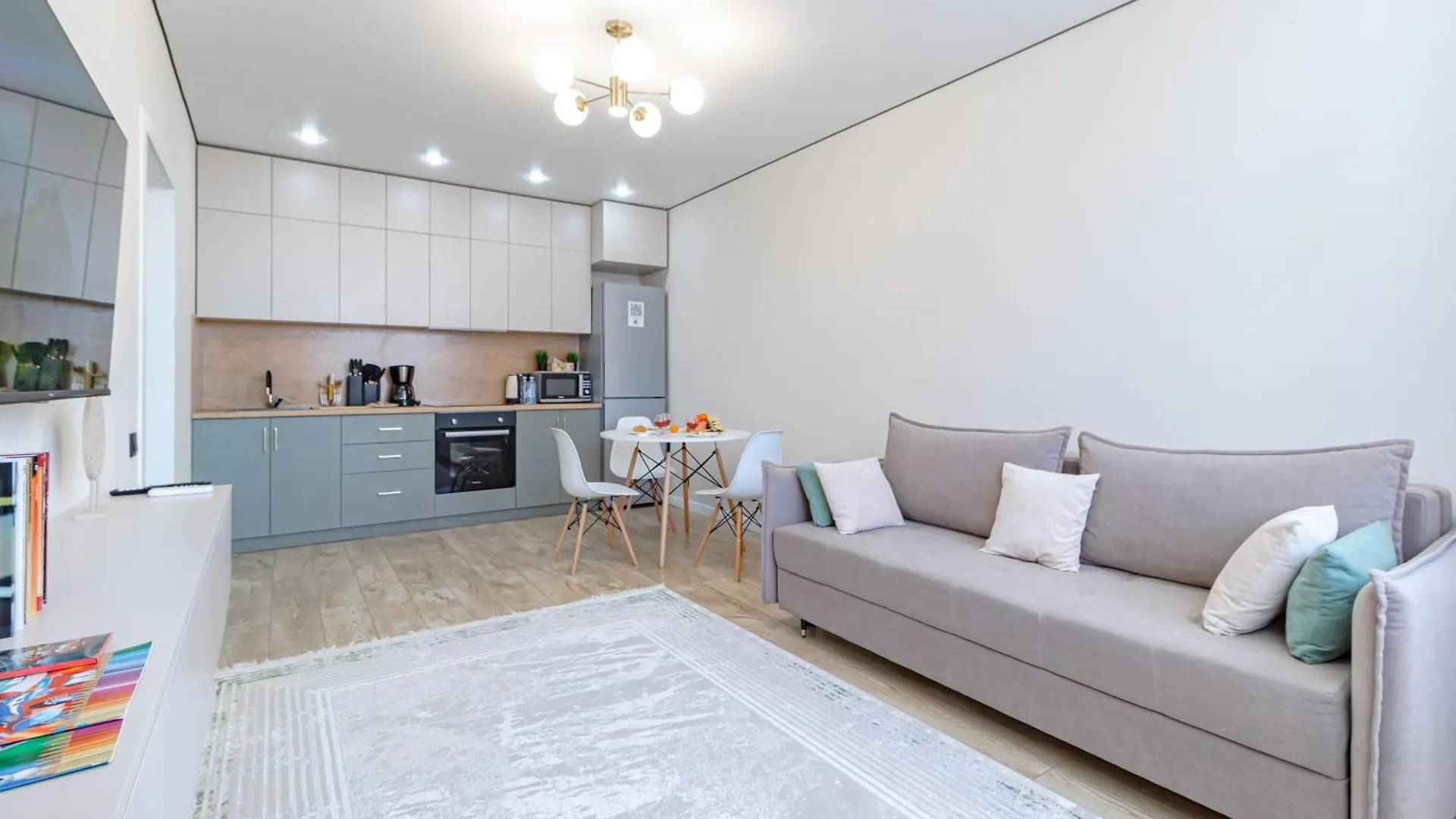 Apartment Apart Astana, Жк Сыганак, Д 32 Рядом С Хан-Шатыром Kazakhstan